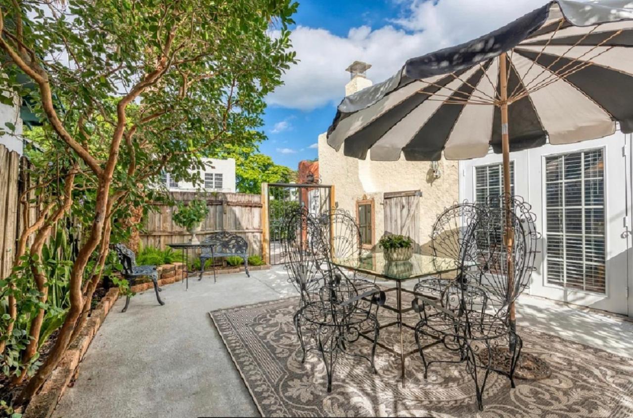 Tropical Designer House In Heart Of Antique Row Wpb Villa West Palm Beach Exterior photo